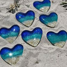 Charger l&#39;image dans la galerie, Coeur de poche de plage en verre